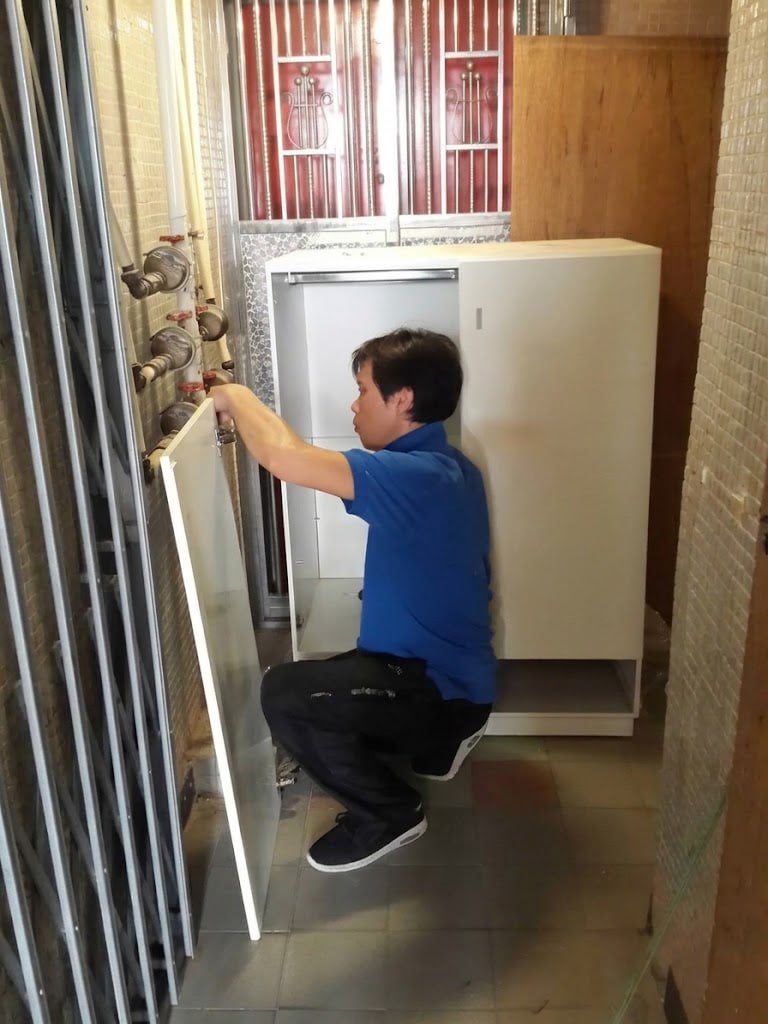 回收易師傅上門查看傢俬